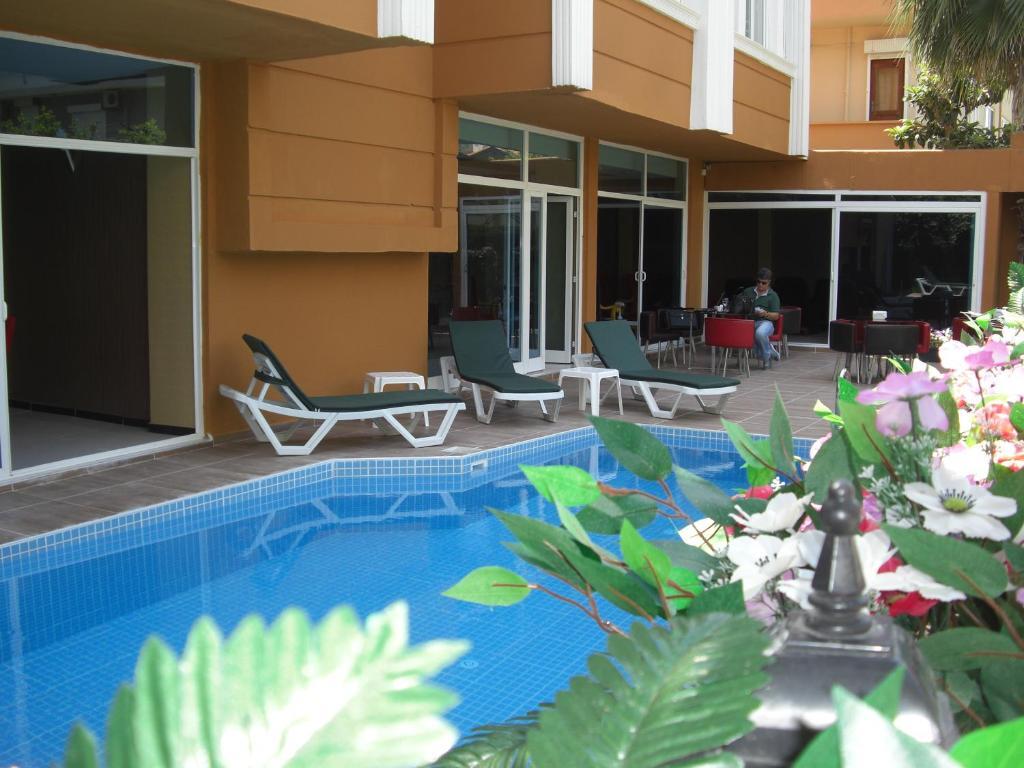 Lara Atalla Hotel Antalya Bagian luar foto